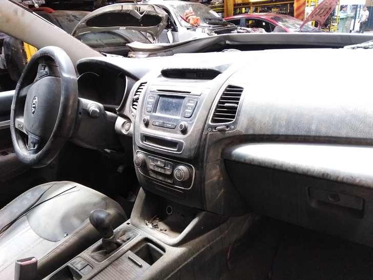  Kia SORENTO 2012    EN DESARME